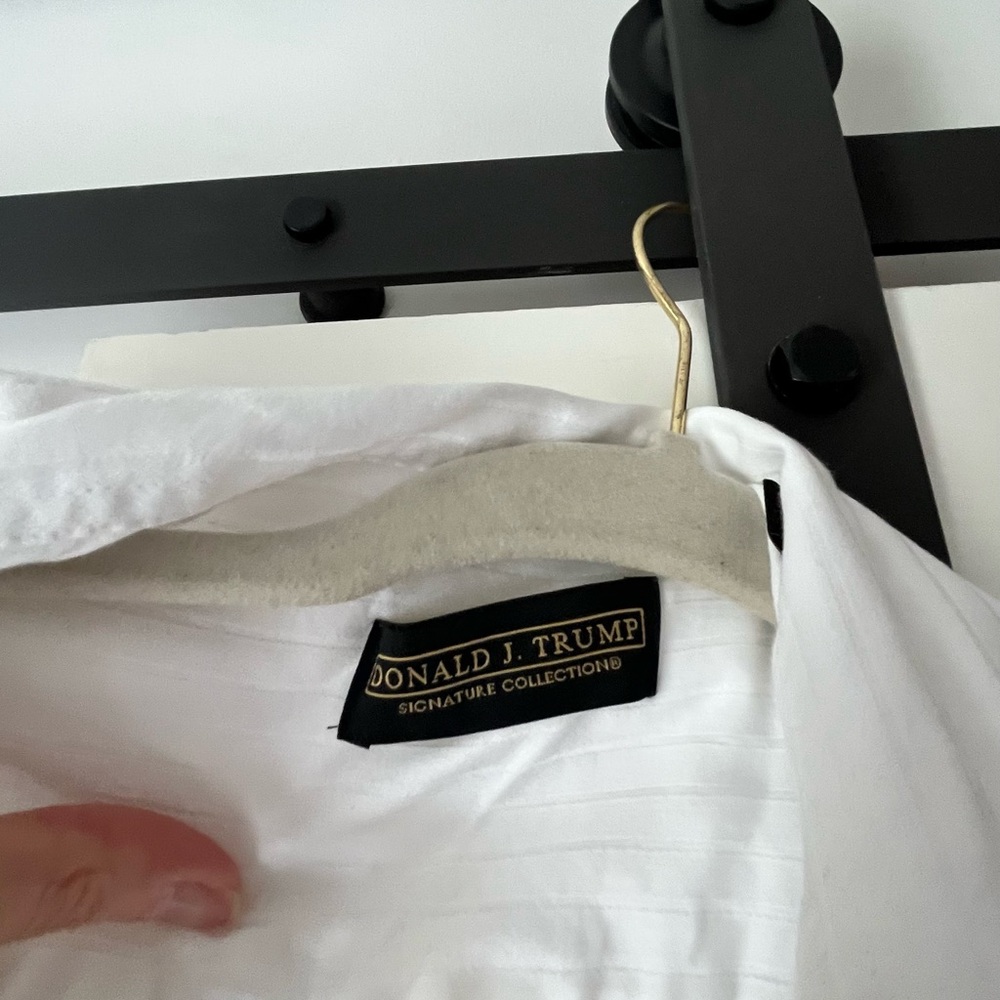 Donald J. Trump Signature Collection White Men’s Dress Shirt